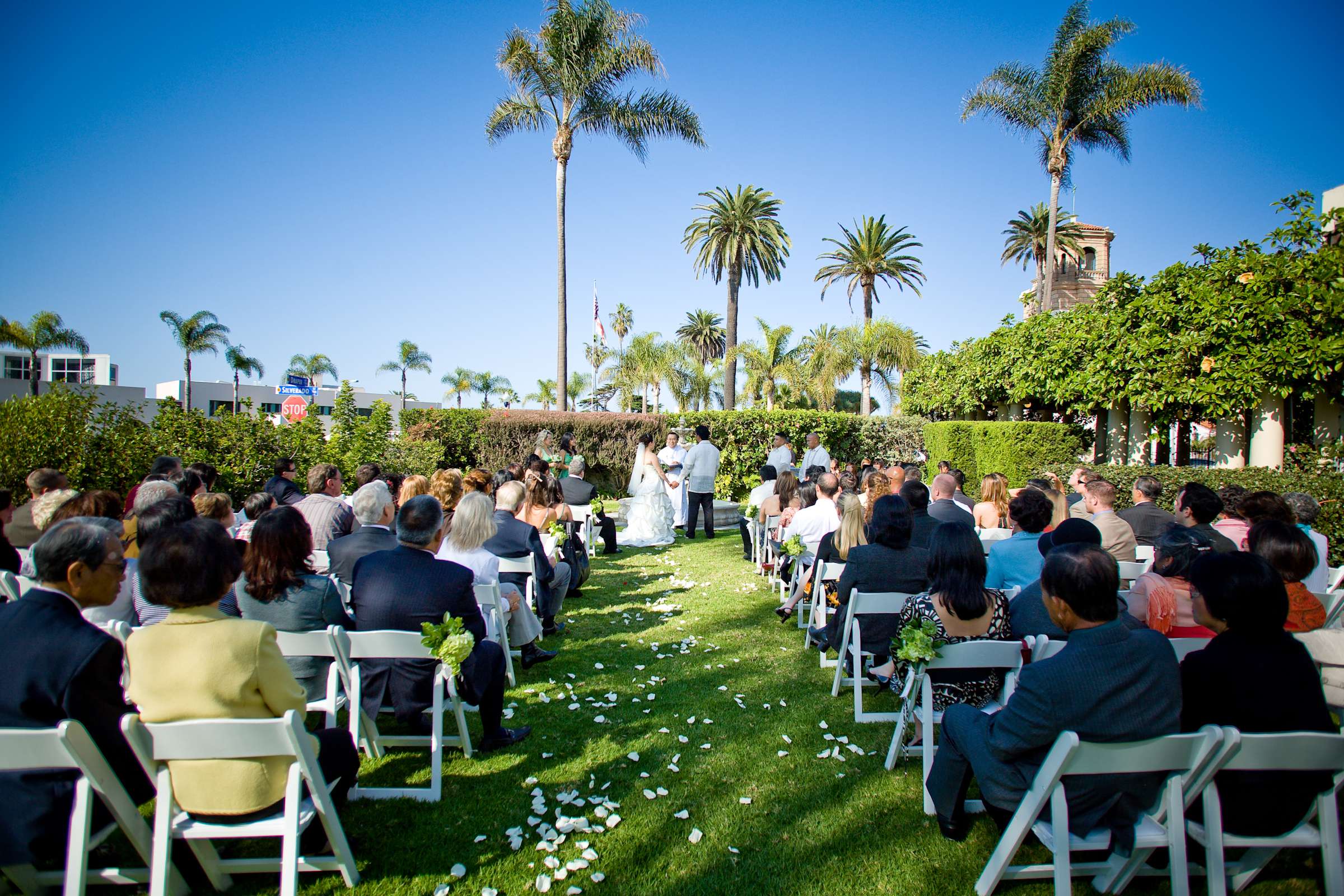 La Jolla Woman's Club Wedding, Desiree and Alonto Wedding Photo #14 by True Photography