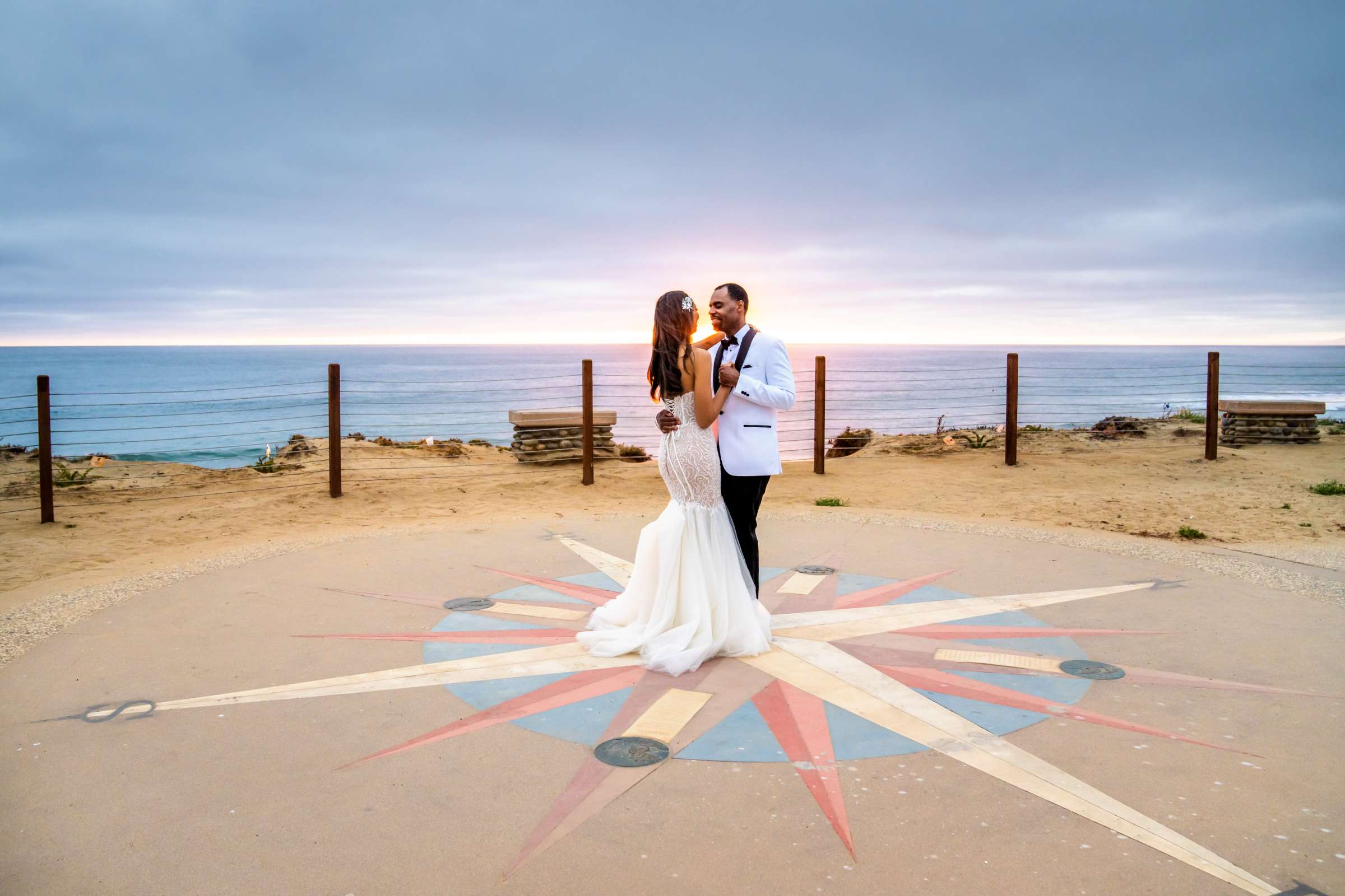 Alila Marea Beach Resort Encinitas Wedding coordinated by Lavish Weddings, T & M Wedding Photo #2 by True Photography