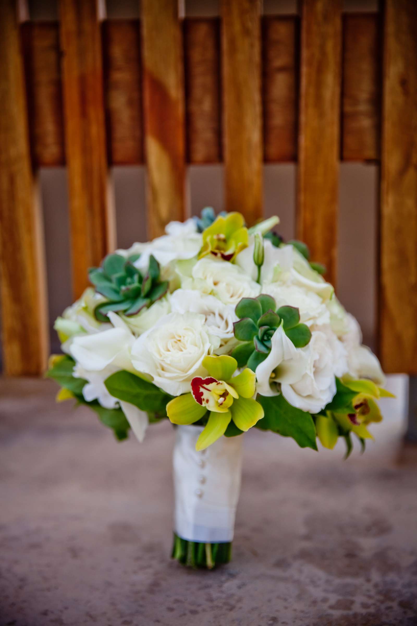 Flowers at Scripps Seaside Forum Wedding, Laura and Daniel Wedding Photo #22 by True Photography
