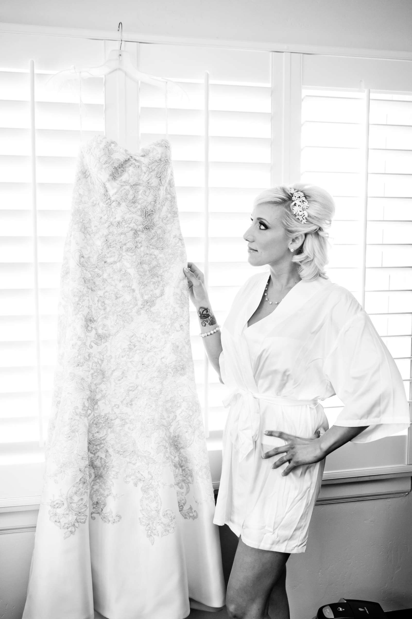 Black and White photo, Wedding Dress at Wedding coordinated by Creative Affairs Inc, Olivia and Trevor Wedding Photo #137538 by True Photography