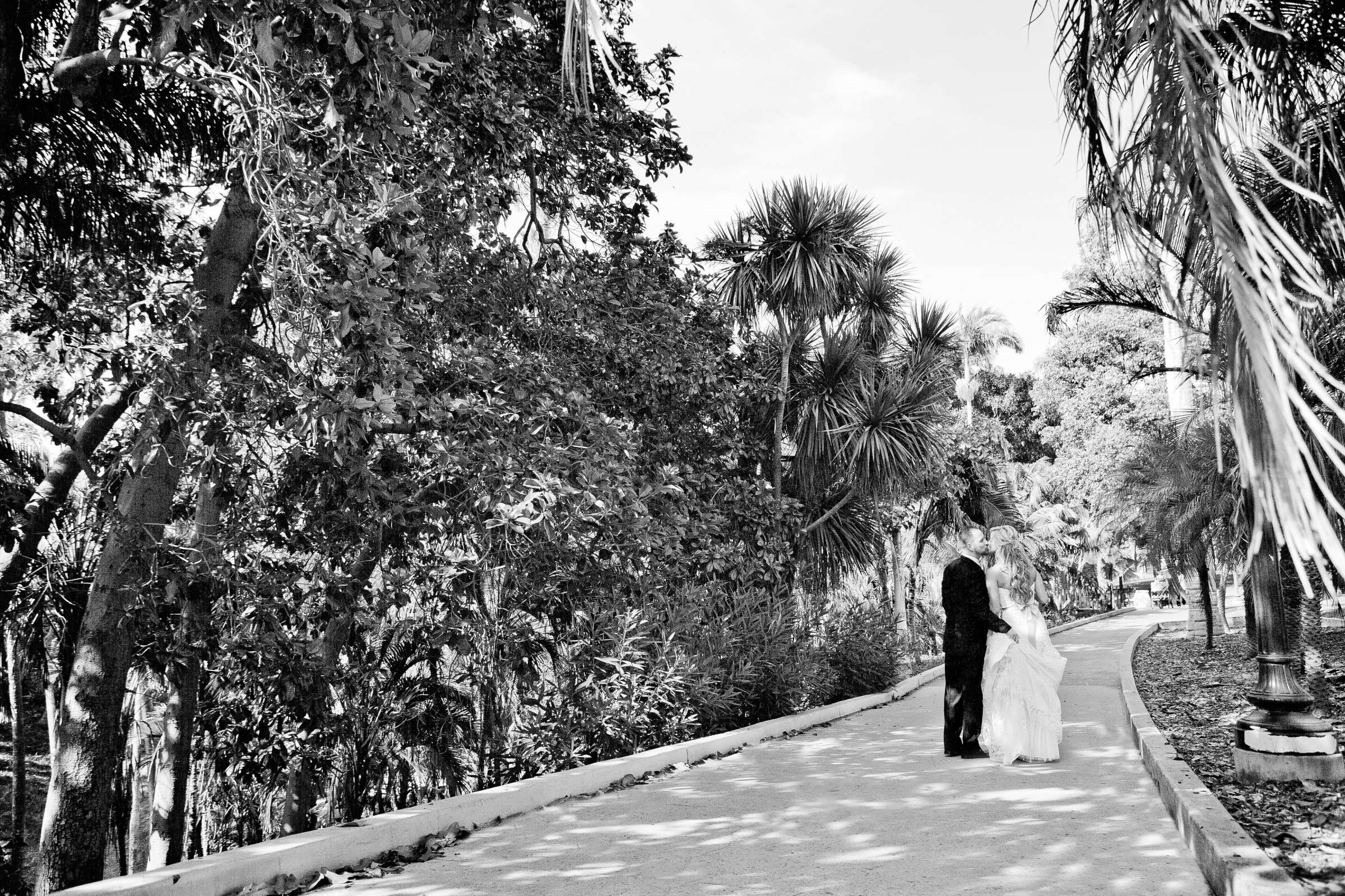 El Cortez Wedding coordinated by First Comes Love Weddings & Events, Shannon and Chase Wedding Photo #318884 by True Photography