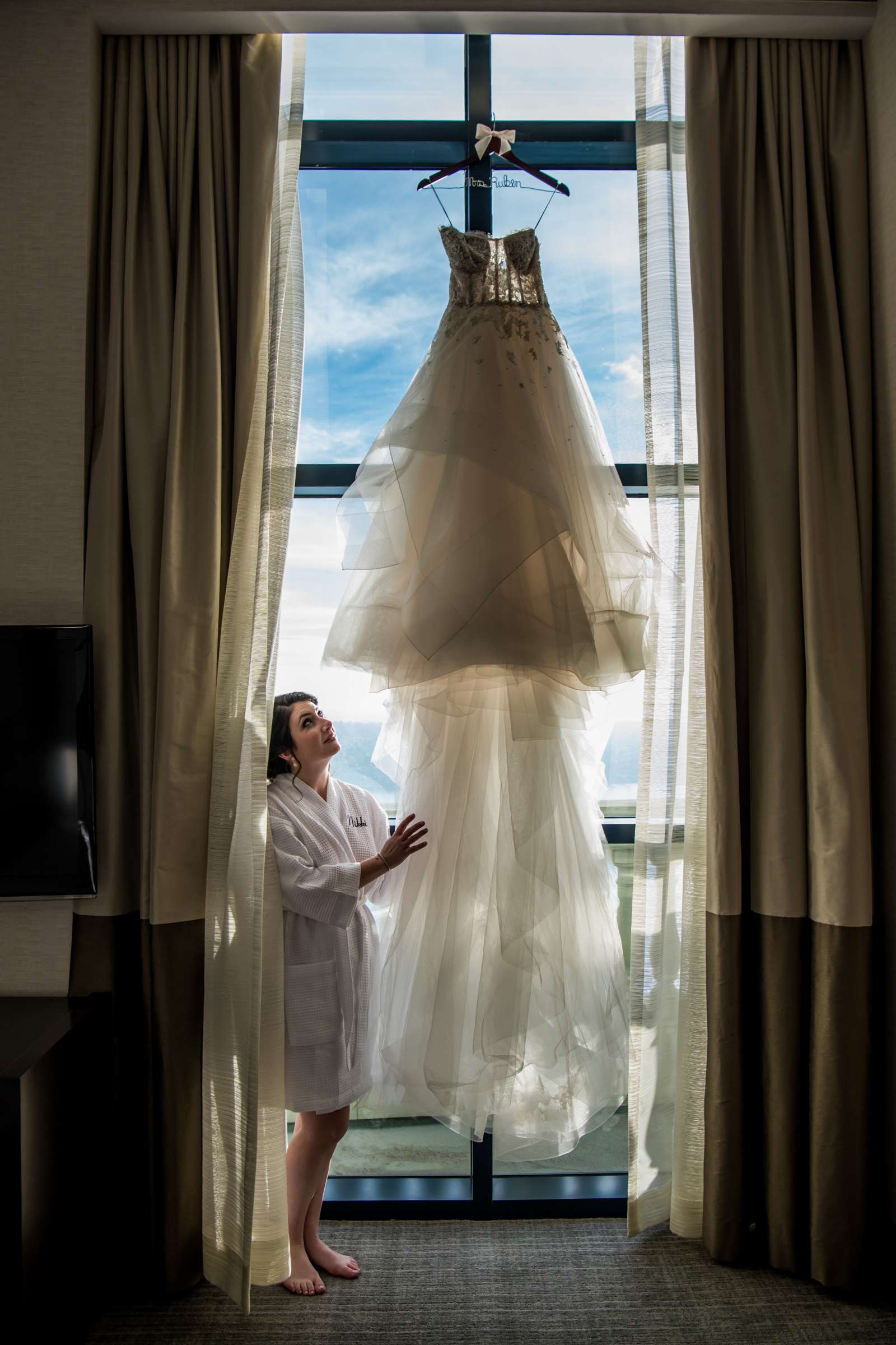 Manchester Grand Hyatt San Diego Wedding coordinated by First Comes Love Weddings & Events, Nikki and Danny Wedding Photo #442675 by True Photography