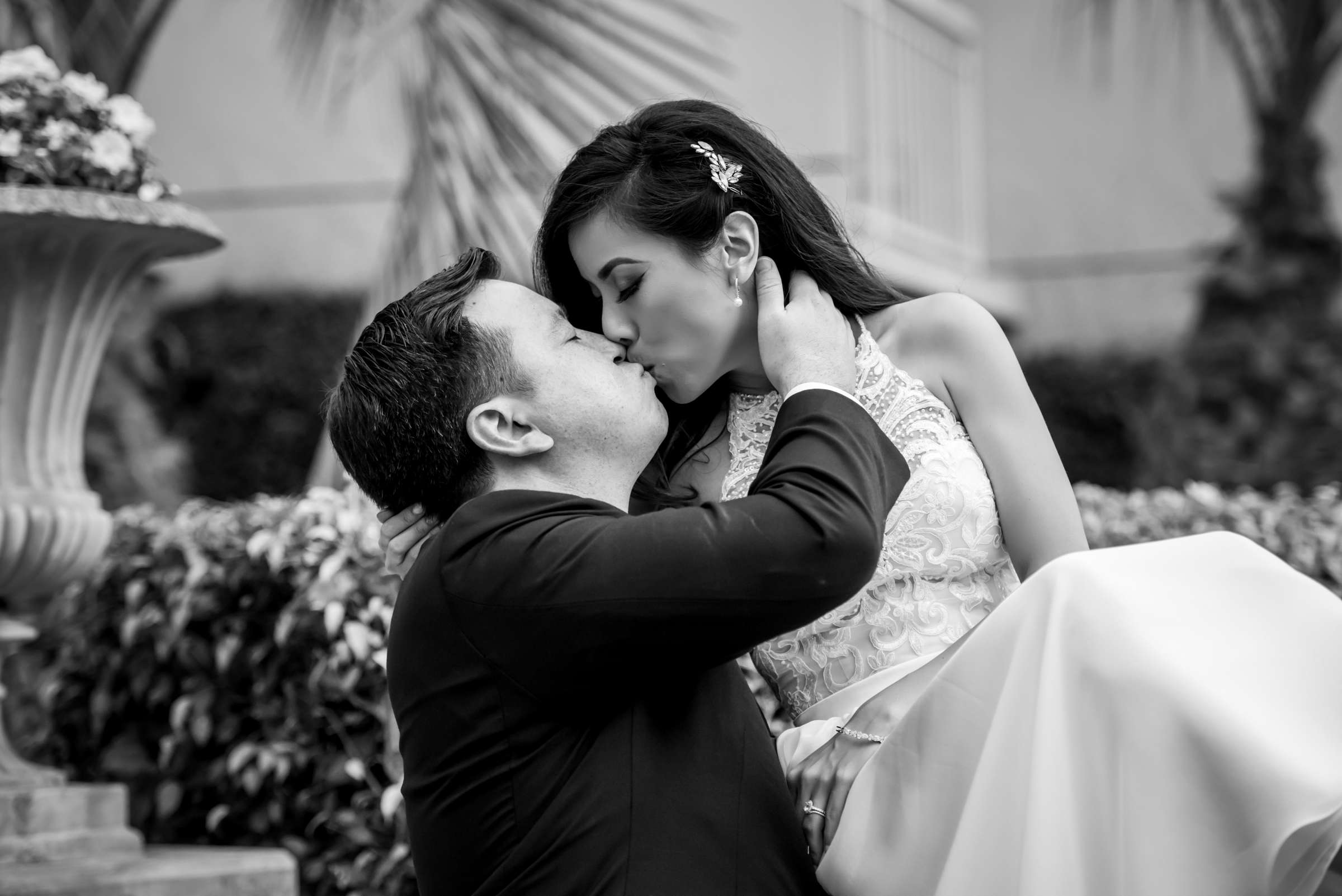Hilton La Jolla Torrey Pines Wedding coordinated by Sweet Blossom Weddings, Jennifer and Sean Wedding Photo #30 by True Photography
