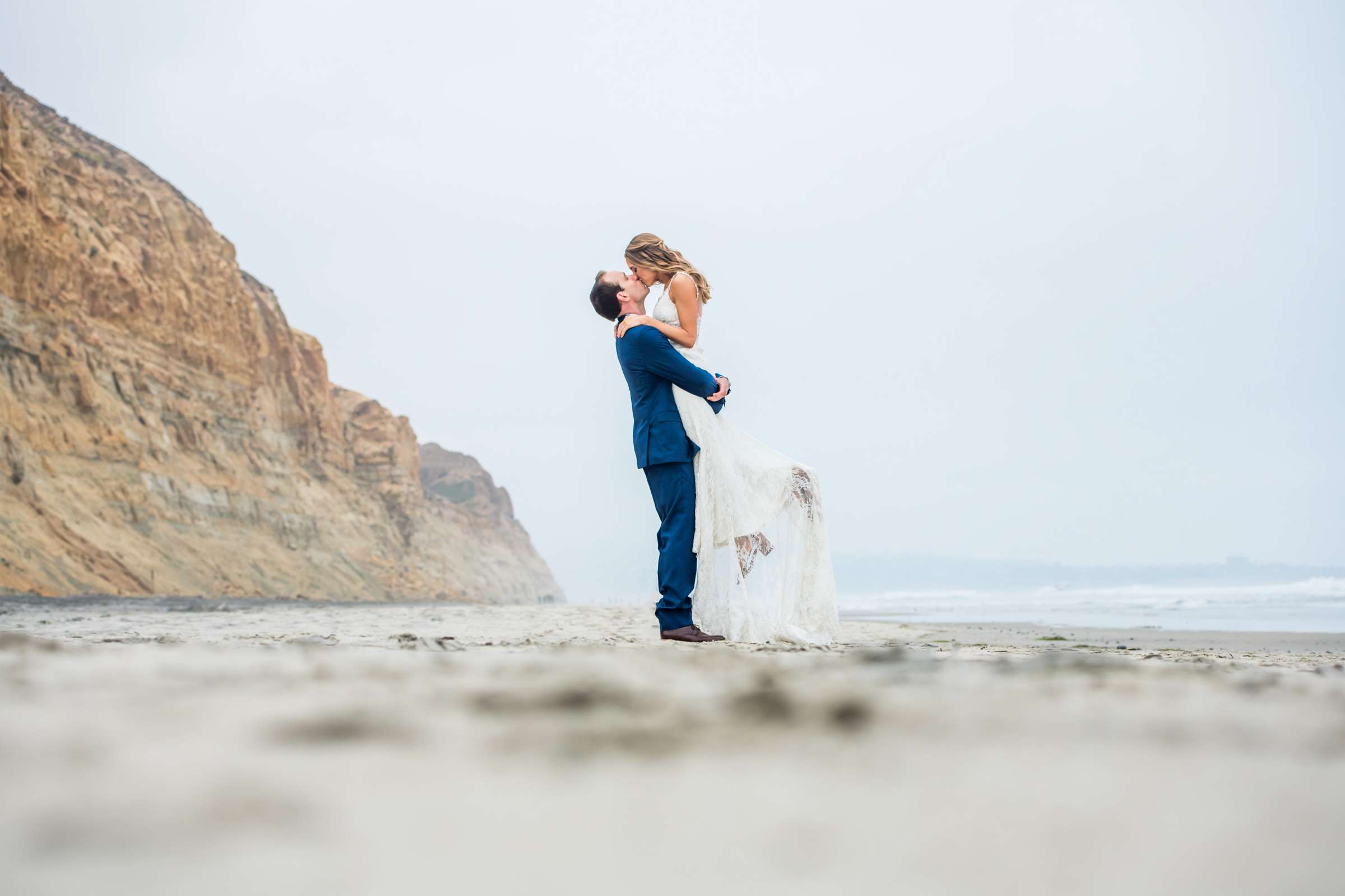 Torrey Pines State Natural Reserve Wedding, Lizzy and Justin Wedding Photo #3 by True Photography