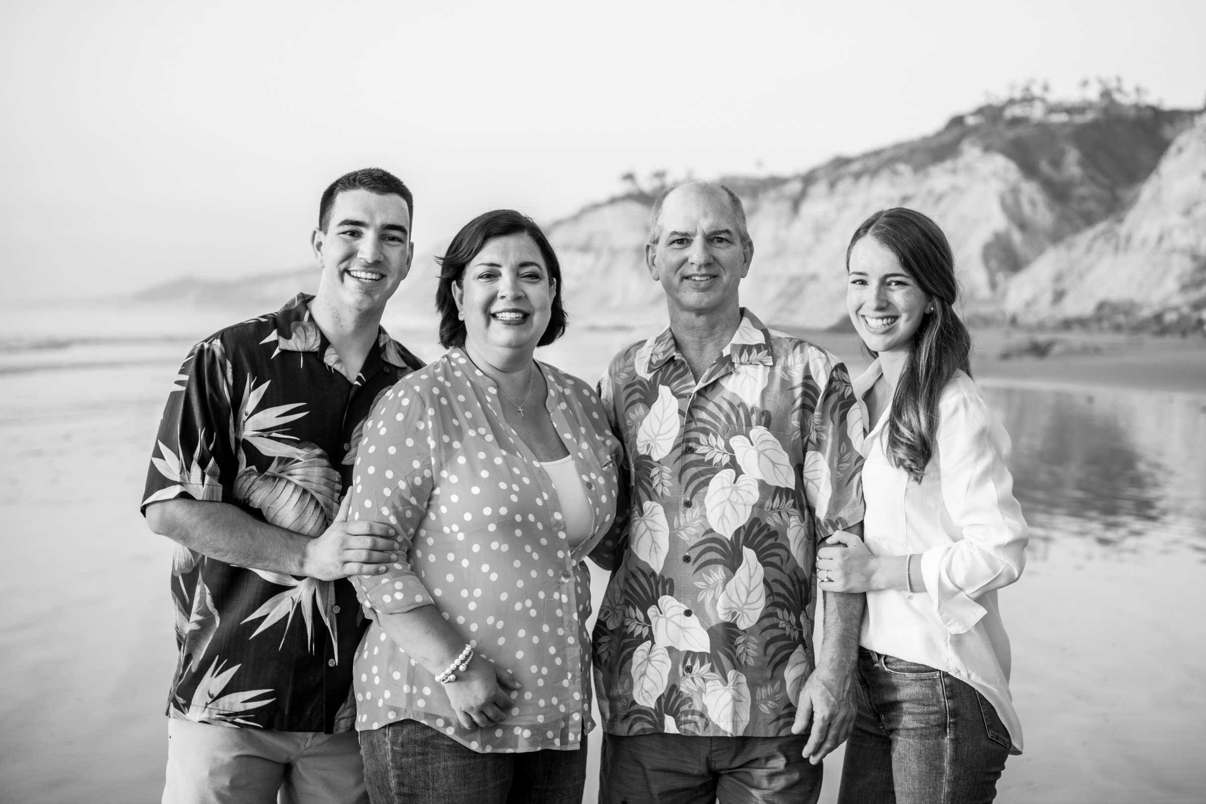 Scripps Seaside Forum Family Portraits, Victoria L Family Photo #614862 by True Photography